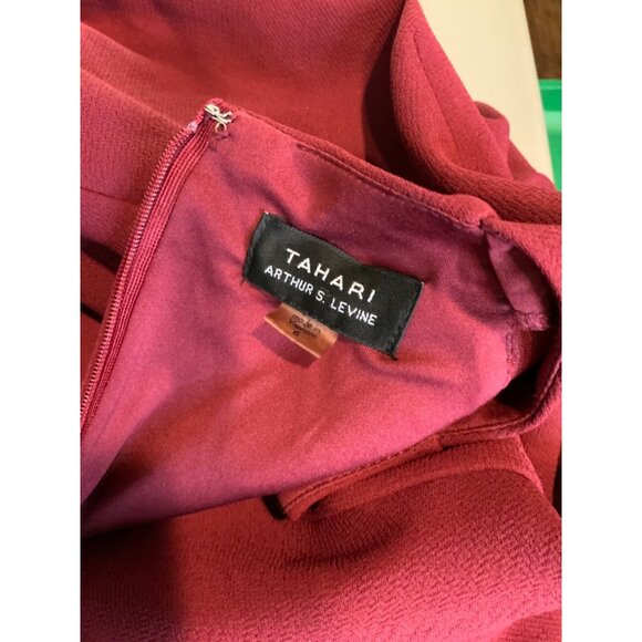 Tahari Arthur S. Levine Dark Red 3/4 Sleeve Shift Dress W/ Tie, Size 6 - Picture 5 of 5